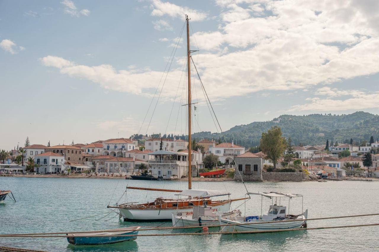 Mimoza Hotel Spetses Town Exterior photo