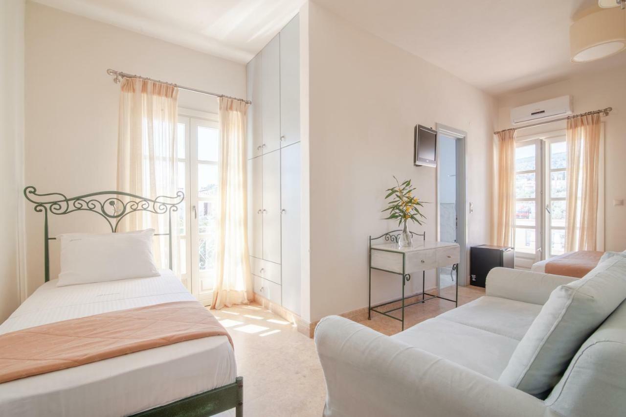 Mimoza Hotel Spetses Town Exterior photo
