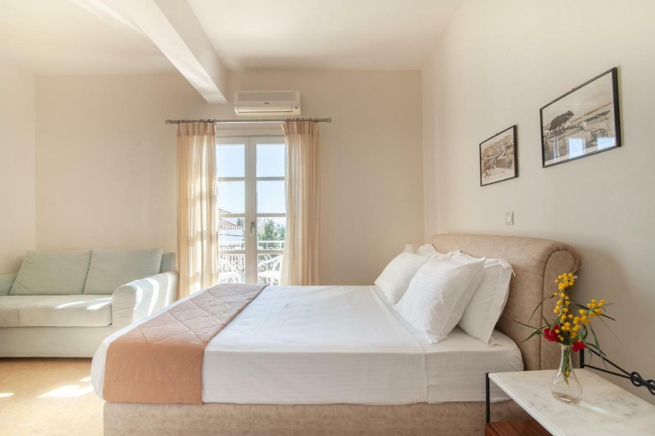 Mimoza Hotel Spetses Town Exterior photo