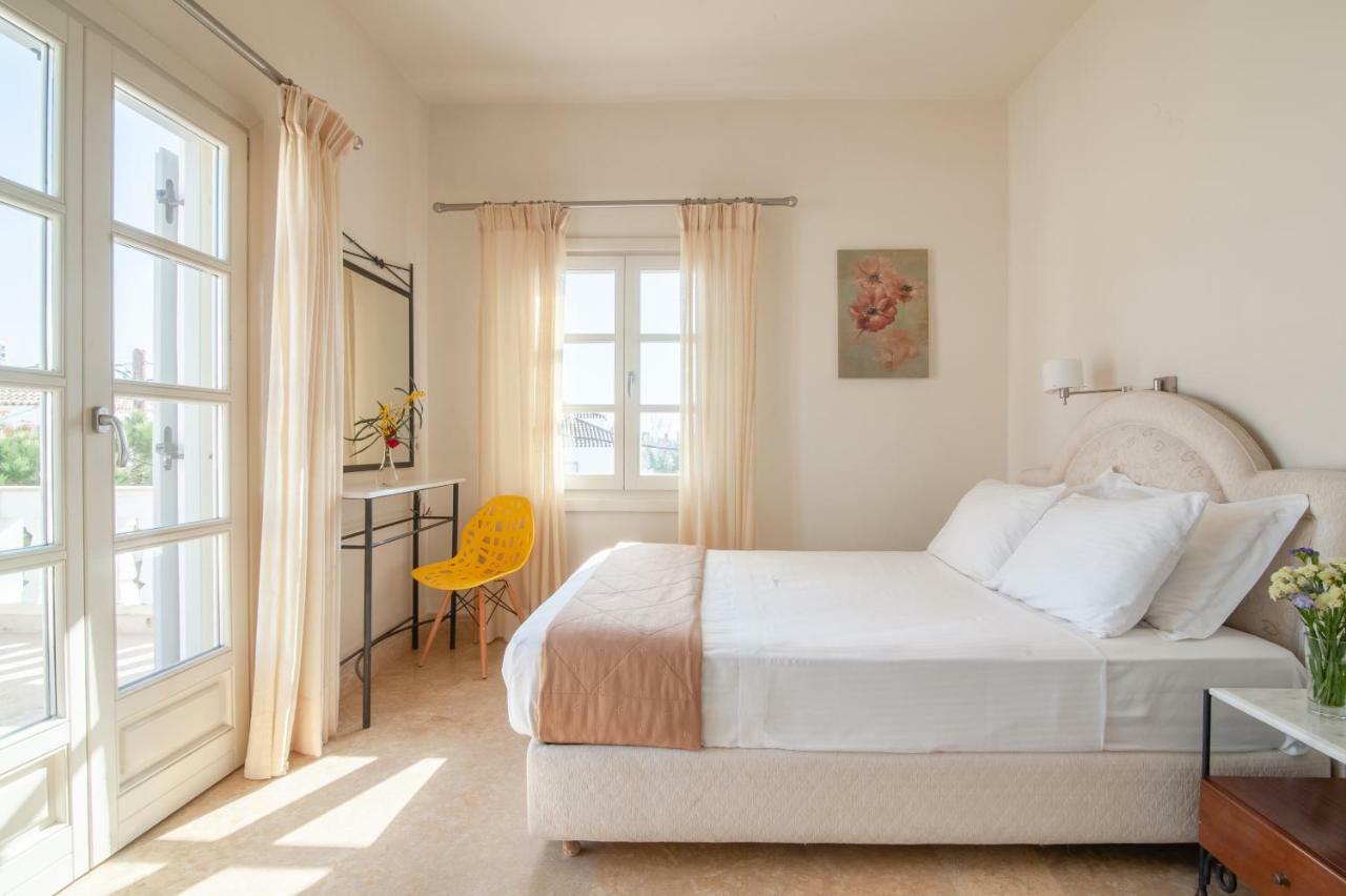 Mimoza Hotel Spetses Town Exterior photo