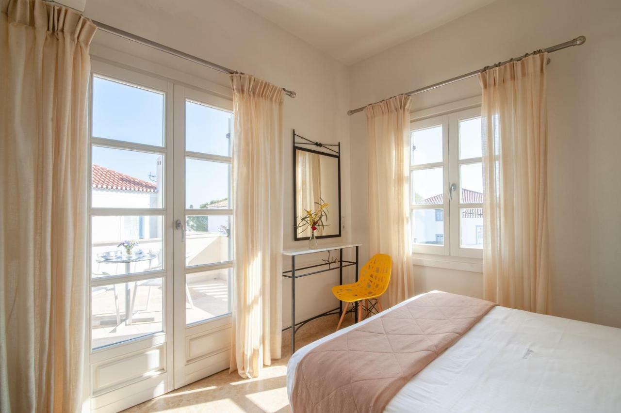 Mimoza Hotel Spetses Town Exterior photo