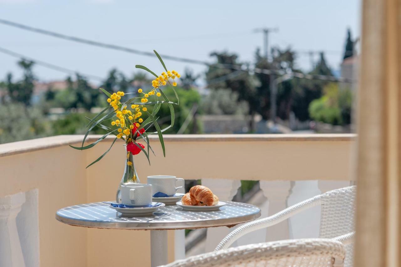 Mimoza Hotel Spetses Town Exterior photo