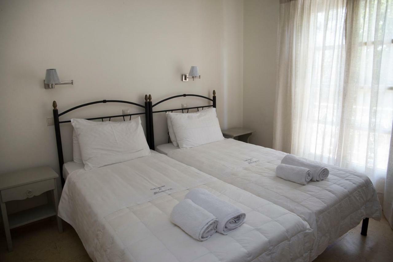 Mimoza Hotel Spetses Town Exterior photo