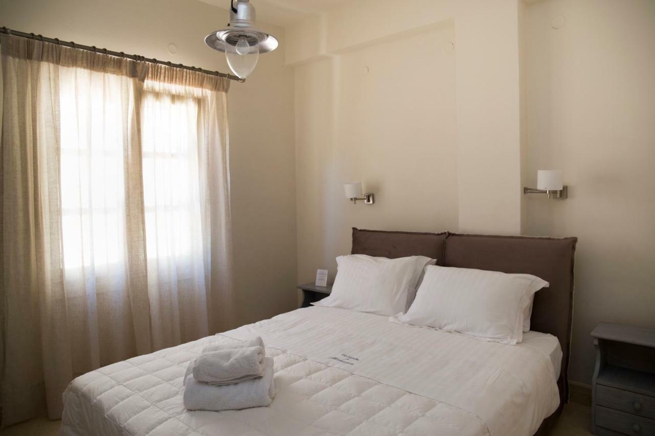 Mimoza Hotel Spetses Town Exterior photo
