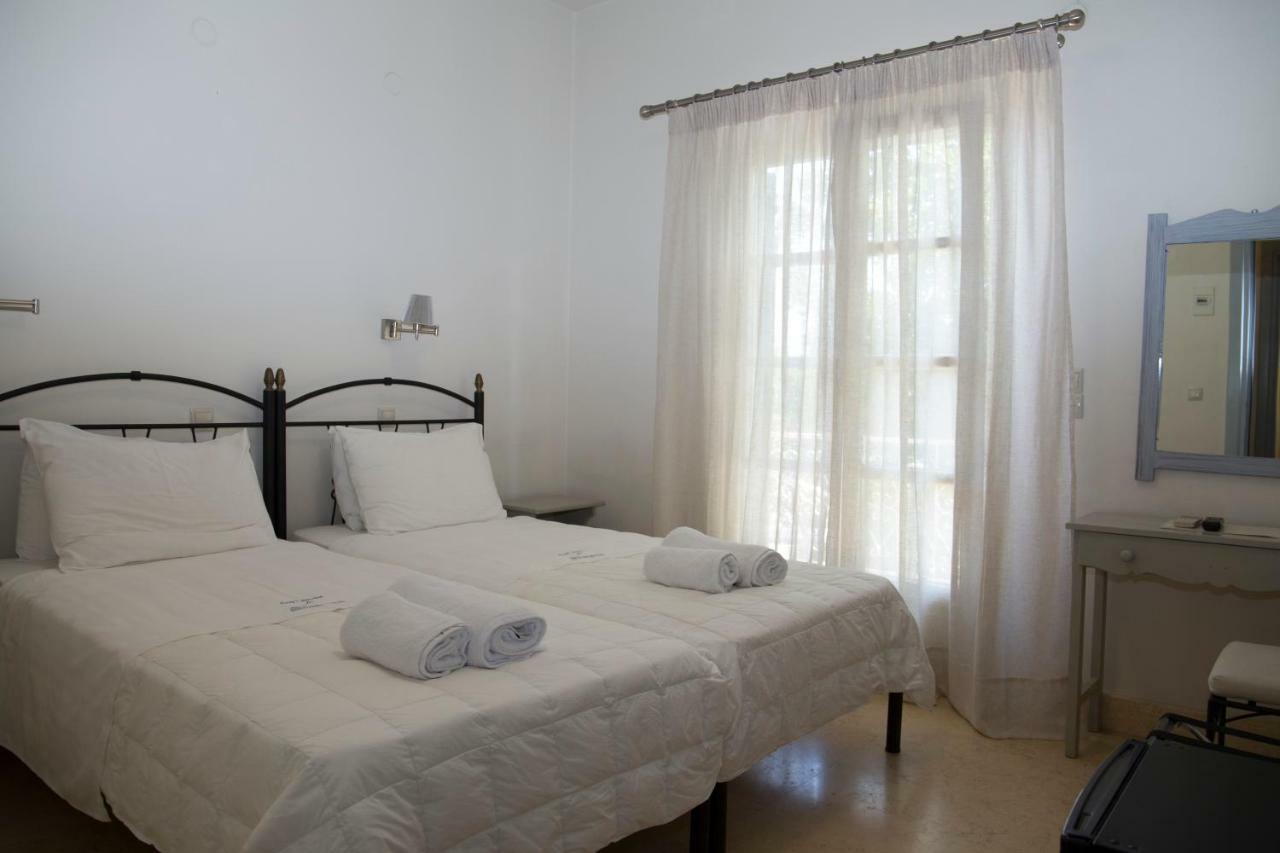 Mimoza Hotel Spetses Town Exterior photo