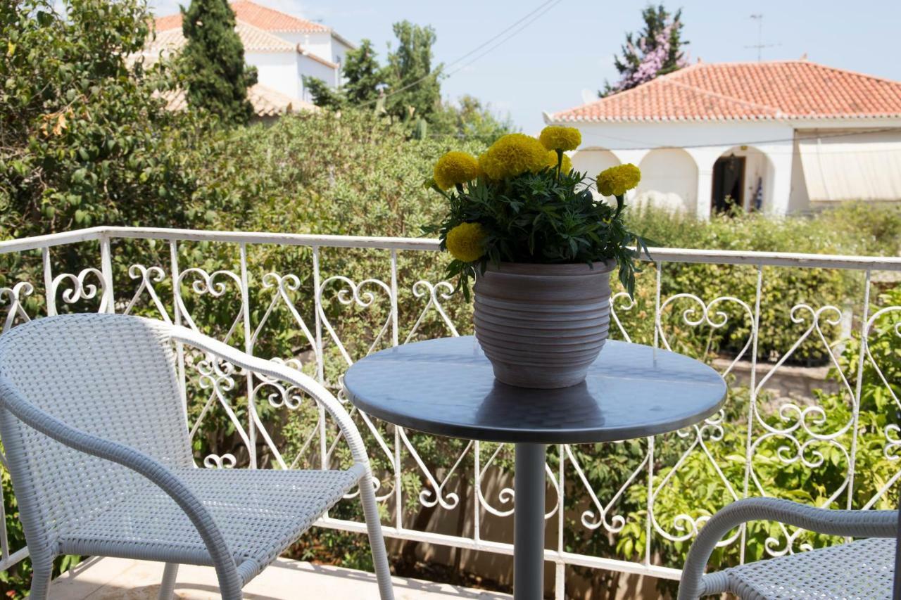 Mimoza Hotel Spetses Town Exterior photo